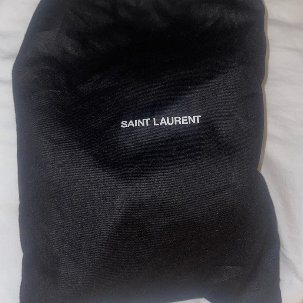 Saint Laurent Glossy Black Heels - Picture 8 of 9